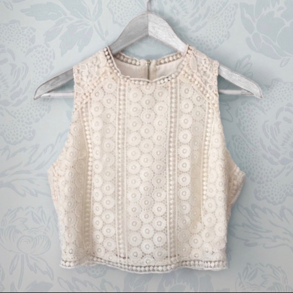 Abercrombie & Fitch Tops - 🔥3/$20🔥 Abercrombie & Fitch crochet crop top size S